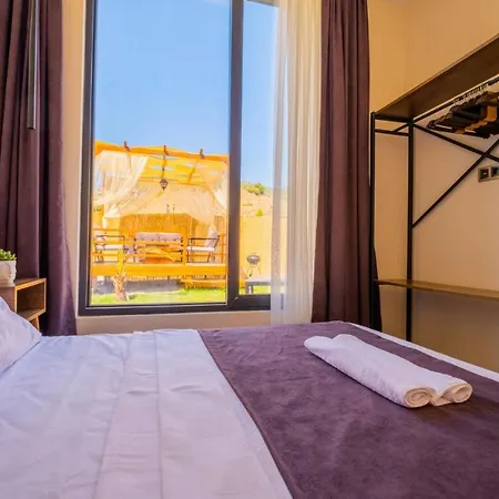 Fethiyede Deniz Manzarali Havuzlu 3+1 Villa