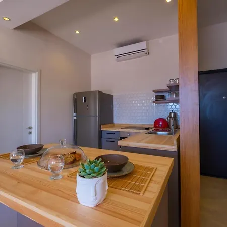 Villa Fethiyede Deniz Manzarali Havuzlu 3+1